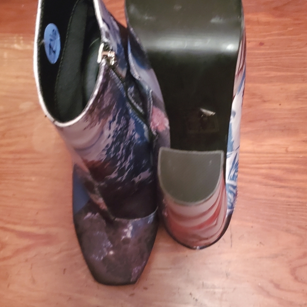 Platform boots- Wearable Art Sz. 7.5 - Picture 13 of 15